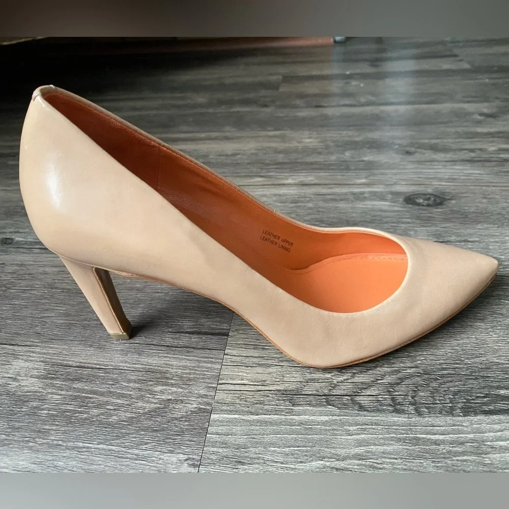 NEW Via Spiga Nude Beige Women’s leather Heels Size 5.5 - Picture 3 of 13